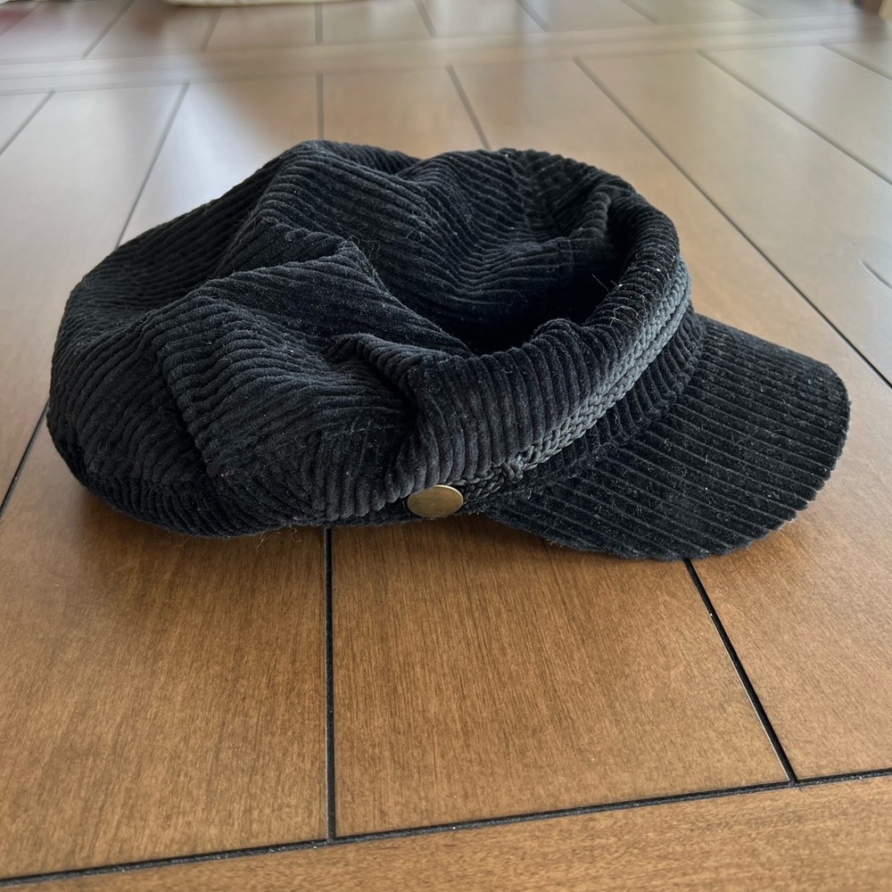 Forever 21 Black Fiddler Hat